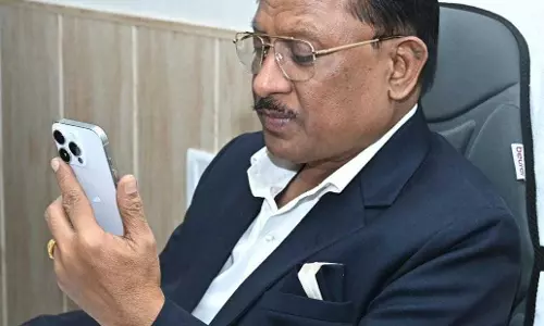 CM विष्णुदेव साय ने हेलन केलर अवार्ड से सम्मानित कलाकार बसंत साहू को दी बधाई