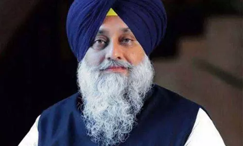 Punjab: तन्खाह पर सुखबीर फिर पहुंचे अकाल तख्त Punjab: तन्खाह पर सुखबीर फिर पहुंचे अकाल तख्त