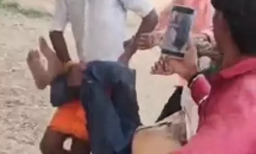 OMG! शराबी टीचर VIDEO, बच्चों के सामने किया डांस, पहुंचे सलाखों के पीछे OMG! शराबी टीचर VIDEO, बच्चों के सामने किया डांस, पहुंचे सलाखों के पीछे