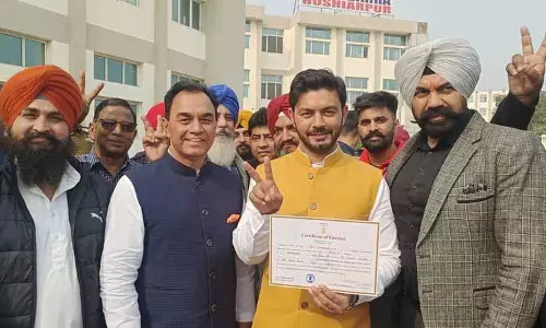 आप के Chabbewal MLA ने पहले पिता का अनुसरण करते हुए चिकित्सा की पढ़ाई की