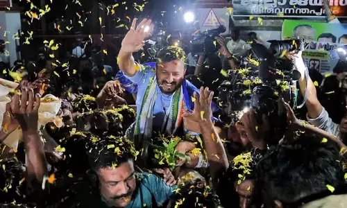 ट्विस्ट के अंत में, पलक्कड़ राहुल का वेणिकोडी: उम्मीदवार और नेता बदल गए ट्विस्ट के अंत में, पलक्कड़ राहुल का वेणिकोडी: उम्मीदवार और नेता बदल गए