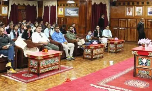Sikkim :  राजस्थान के छात्र शैक्षणिक भ्रमण के लिए सिक्किम गए