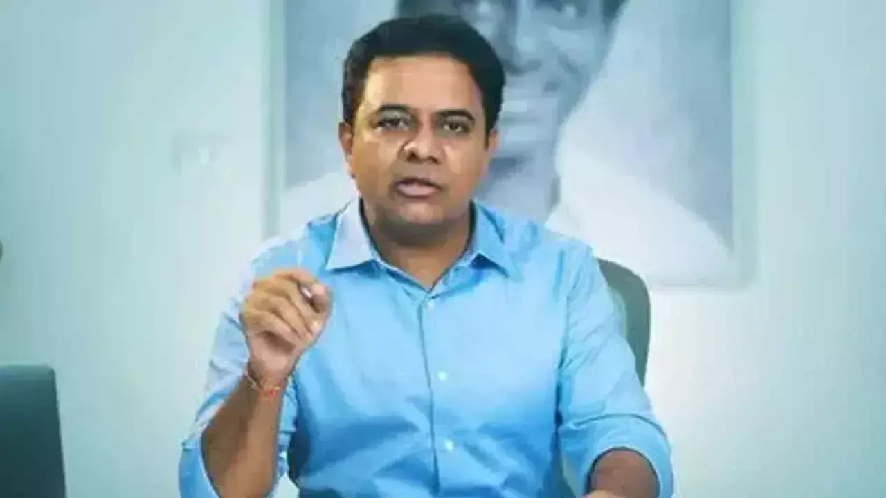 विधायकों की अयोग्यता पर कार्रवाई नहीं हुई तो सुप्रीम कोर्ट जाएंगे: KTR विधायकों की अयोग्यता पर कार्रवाई नहीं हुई तो सुप्रीम कोर्ट जाएंगे: KTR