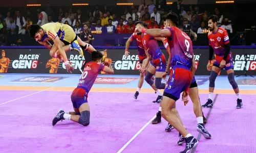 सहायक कोच उपेंद्र ने शानदार प्रदर्शन के बाद UP योद्धा की प्रशंसा की सहायक कोच उपेंद्र ने शानदार प्रदर्शन के बाद UP योद्धा की प्रशंसा की
