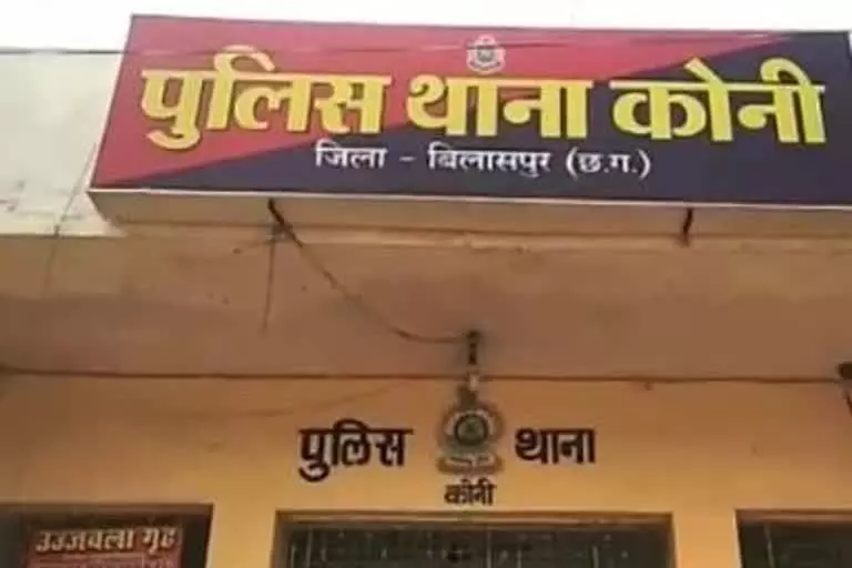 पुलिस गाड़ी को देखकर भागने लगा युवक, गिरफ्तारी के बाद चोरी का खुलासा