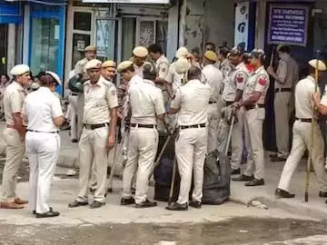 Delhi: गश्त पर निकले पुलिसकर्मी की चाकू घोंपकर हत्या