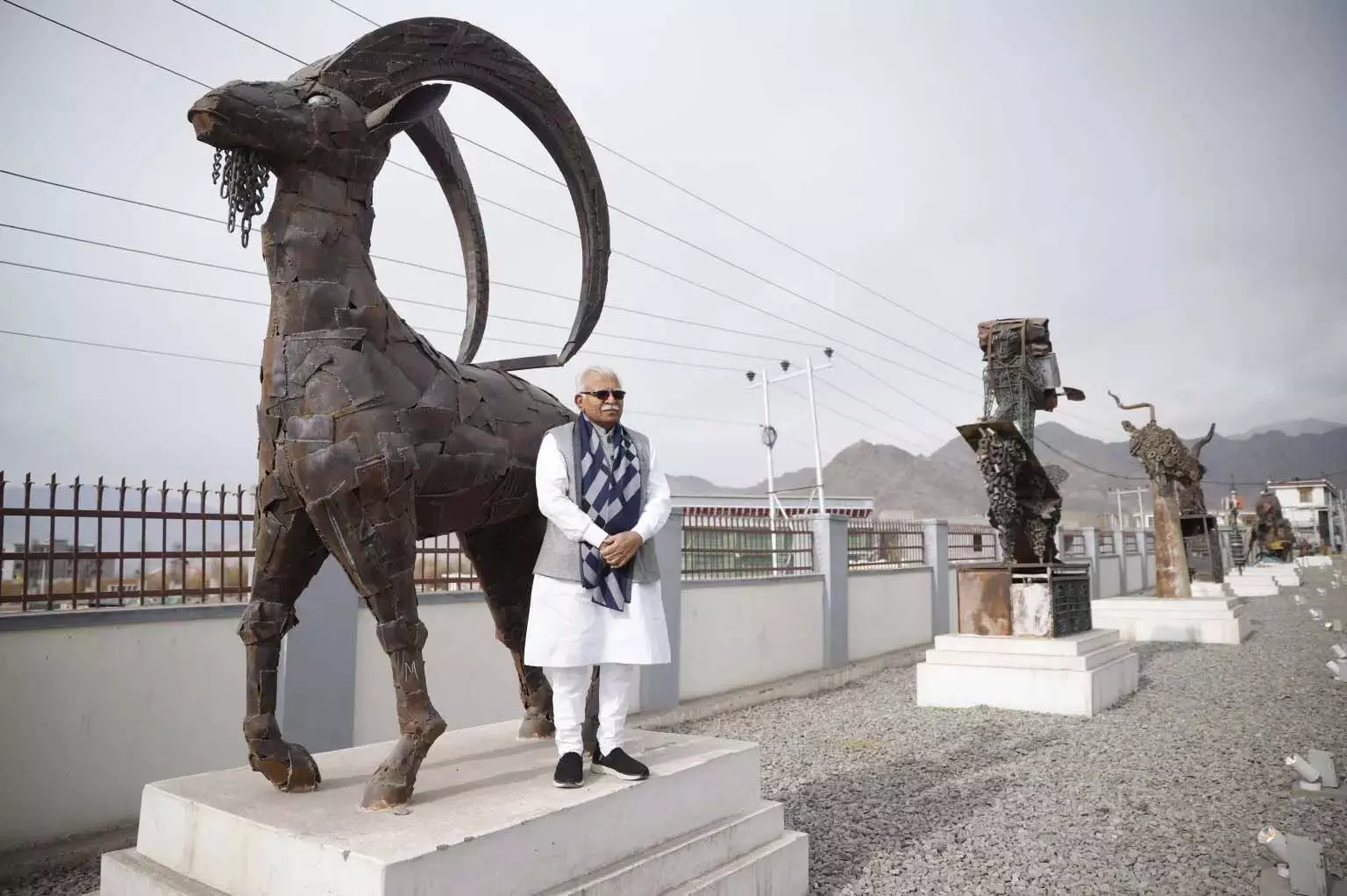 Manohar Lal Khattar ने एनटीपीसी की ग्रीन हाइड्रोजन बसों को हरी झंडी दिखाई