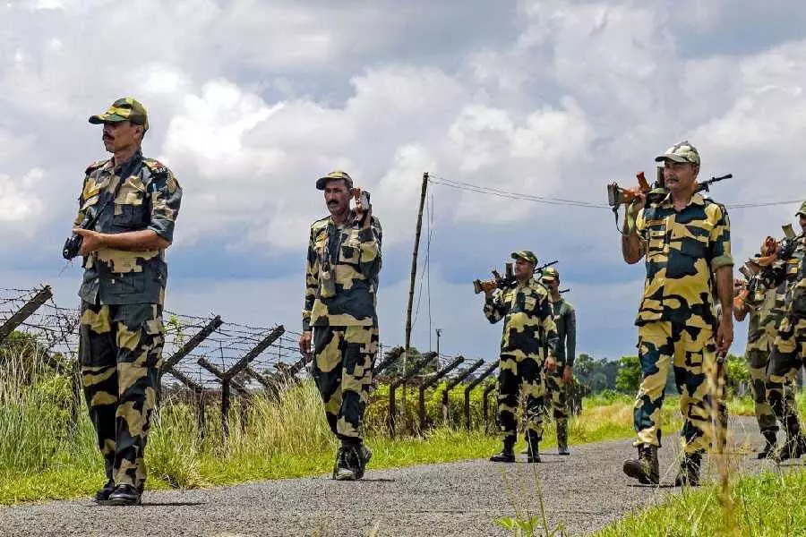 बंगाल में BSF के कथित हमले के बाद मानवाधिकार समूह ने NHRC से हस्तक्षेप की मांग की