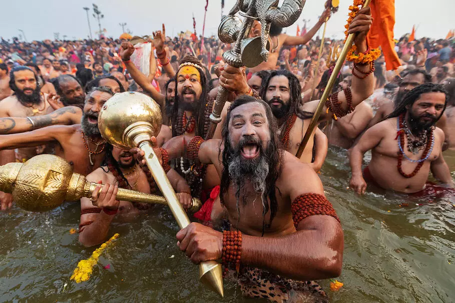 Maha Kumbh में श्रद्धालुओं के साथ सौम्य व्यवहार के लिए पुलिस का विशेष प्रशिक्षण