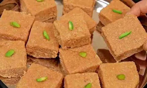 मूंगफली की बर्फी : खास मौके पर बनाएं मूंगफली की बर्फी : खास मौके पर बनाएं