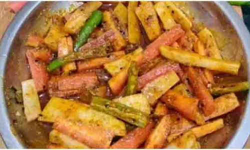 Instant Achar Recipe: बिना धूप के सर्दियों में फटाफट करें तैयार