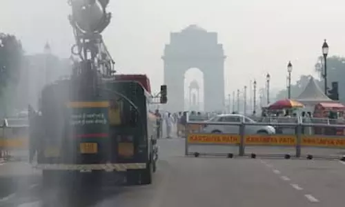 Delhi: वायु गुणवत्ता में मामूली सुधार, सप्ताहांत में ‘बहुत खराब’ श्रेणी में पहुंची