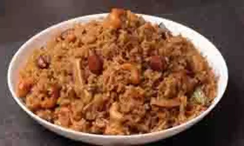 Recipe : रात की बची हुई रोटी से बनाएं चूरमा
