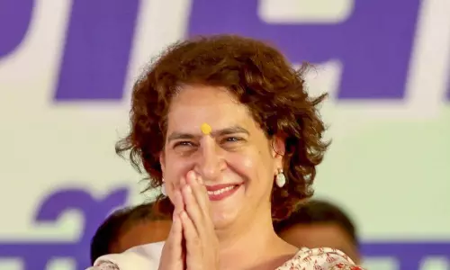 Delhi: प्रियंका का लोकसभा में पदार्पण Delhi: प्रियंका का लोकसभा में पदार्पण