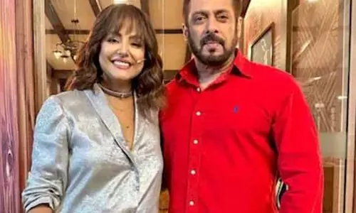 Hina Khan ने ‘सबसे विनम्र और दयालु’ सलमान खान के साथ तस्वीरें साझा कीं Hina Khan ने ‘सबसे विनम्र और दयालु’ सलमान खान के साथ तस्वीरें साझा कीं