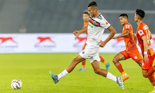 शुरुआती हमले से 10 खिलाड़ियों वाली नॉर्थईस्ट यूनाइटेड एफसी ने Punjab FC के खिलाफ तीन अंक हासिल किए शुरुआती हमले से 10 खिलाड़ियों वाली नॉर्थईस्ट यूनाइटेड एफसी ने Punjab FC के खिलाफ तीन अंक हासिल किए