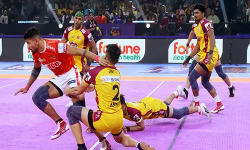 पीकेएल: दहिया ने गुजरात जायंट्स को तेलुगु टाइटन्स पर कड़ी टक्कर वाली जीत दिलाने में मदद की पीकेएल: दहिया ने गुजरात जायंट्स को तेलुगु टाइटन्स पर कड़ी टक्कर वाली जीत दिलाने में मदद की
