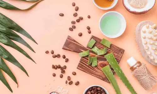 Beauty Tips: तुरंत निखार पाने के लिए बनाएं कॉफी और एलोवेरा जेल मास्क Beauty Tips: तुरंत निखार पाने के लिए बनाएं कॉफी और एलोवेरा जेल मास्क