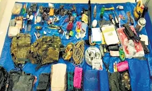 Odisha में दो माओवादी डंप का भंडाफोड़, सामान जब्त