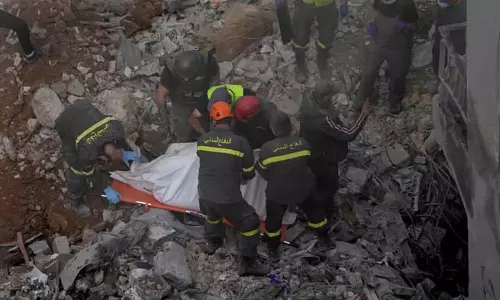 Israeli हवाई हमलों में बेरूत में 20 और गाजा में 80 से अधिक की मौत Israeli हवाई हमलों में बेरूत में 20 और गाजा में 80 से अधिक की मौत