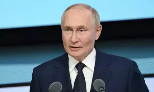 Putin ने लिंग परिवर्तन की अनुमति देने वाले देशों के नागरिकों बच्चों को गोद लेने पर लगाया प्रतिबंध