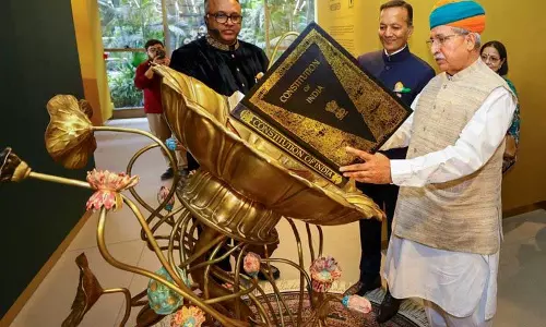 Haryana : लोकसभा अध्यक्ष और केंद्रीय कानून मंत्री ने भारत के पहले संविधान Haryana : लोकसभा अध्यक्ष और केंद्रीय कानून मंत्री ने भारत के पहले संविधान