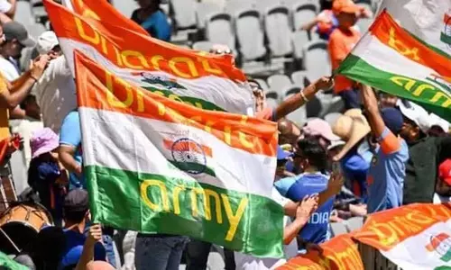 Indian आर्मी पर राष्ट्रीय ध्वज का अपमान करने का आरोप Indian आर्मी पर राष्ट्रीय ध्वज का अपमान करने का आरोप