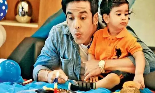 तुषार कपूर ने एकल अभिभावकत्व और सामाजिक दबावों पर चर्चा की