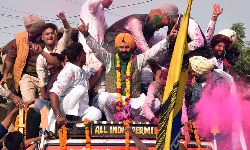 आप के Dimpy Dhillon तीसरी बार भाग्यशाली रहे