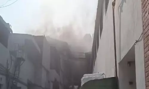 Ahmedabad में कपड़ा फैक्ट्री में लगी आग
