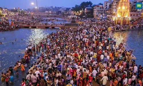कब शुरू होता है महाकुंभ यहां शाही स्नान की सटीक तारीख और महत्वपूर्ण तिथियां मिलेंगी कब शुरू होता है महाकुंभ यहां शाही स्नान की सटीक तारीख और महत्वपूर्ण तिथियां मिलेंगी