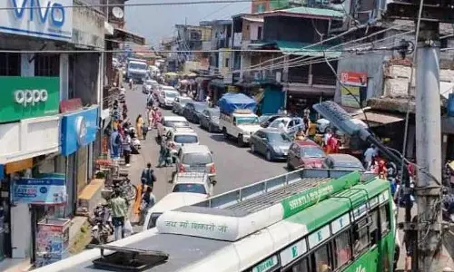 Baijnath, पपरोला के लोगों ने ट्रैफिक जाम से निजात के लिए बाईपास की मांग की