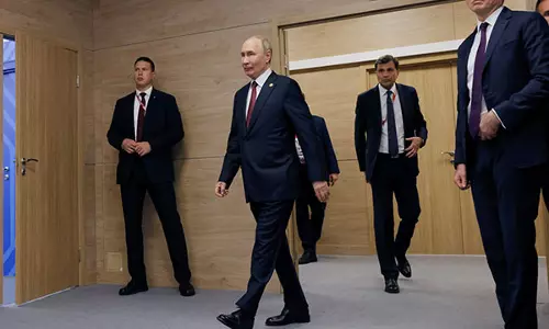 मॉस्को-तेहरान रणनीतिक समझौते में रक्षा, सुरक्षा क्षेत्र शामिल होंगे: Russian official
