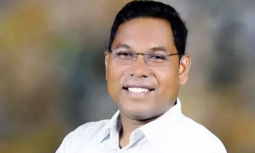 Maharashtra: गढ़चिरौली डॉ. मिलिंद नरोटे की जीत से भाजपा में नया जोश Maharashtra: गढ़चिरौली डॉ. मिलिंद नरोटे की जीत से भाजपा में नया जोश