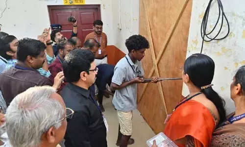 Kerala उपचुनाव वायनाड पलक्कड़ और चेलाक्कारा में वोटों की गिनती शुरू