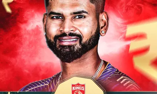 आईपीएल नीलामी: IPL इत‍िहास के सबसे महंगे ख‍िलाड़ी बने श्रेयस अय्यर, स्टार्क को पीछे छोड़ा, इतने करोड़ में पंजाब किंग्स ने खरीदा