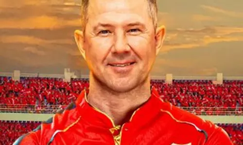 IPL 2025 नीलामी: पंजाब किंग्स को पावरहाउस में से एक बनाना है लक्ष्य: हेड कोच रिकी पोंटिंग IPL 2025 नीलामी: पंजाब किंग्स को पावरहाउस में से एक बनाना है लक्ष्य: हेड कोच रिकी पोंटिंग
