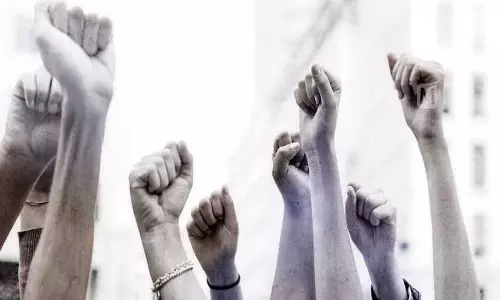 Kerala महिला आयोग ने लिंग-तटस्थ आख्यानों के लिए कहा Kerala महिला आयोग ने लिंग-तटस्थ आख्यानों के लिए कहा