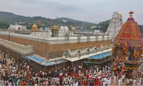 तेइपिराई अष्टमी! Tirupati में भयानक भीड़: सर्वदर्शन कितने घंटे का ?