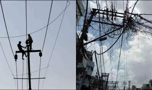 Dehradun: अब तारों के मकड़जाल से मिलेगा छुटकारा, जल्द अंडरग्रॉउंड होंगी विद्युत लाईन Dehradun: अब तारों के मकड़जाल से मिलेगा छुटकारा, जल्द अंडरग्रॉउंड होंगी विद्युत लाईन