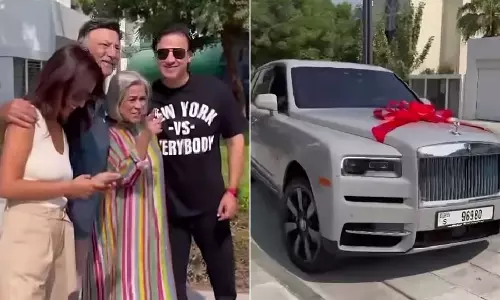 विवेक ओबेरॉय ने 12.25 करोड़ की शानदार नई रोल्स रॉयस कार खरीदी, VIDEO...