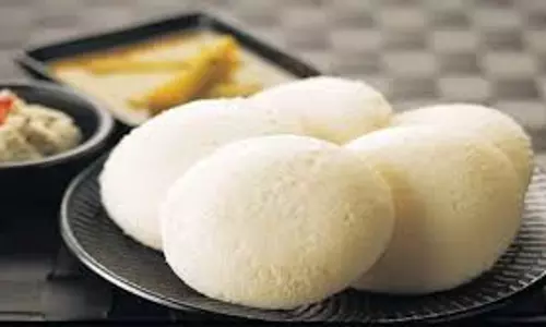 idli: रात के बचे हुए चावल से बनाएं इडली,बेहद आसान तरीका