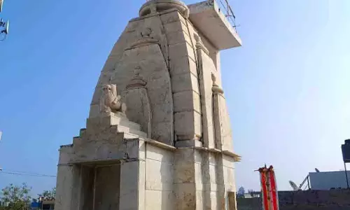 Nagda: शांतिनाथ जिनालय में 24 वां वार्षिक ध्वजारोहण कार्यक्रम Nagda: शांतिनाथ जिनालय में 24 वां वार्षिक ध्वजारोहण कार्यक्रम