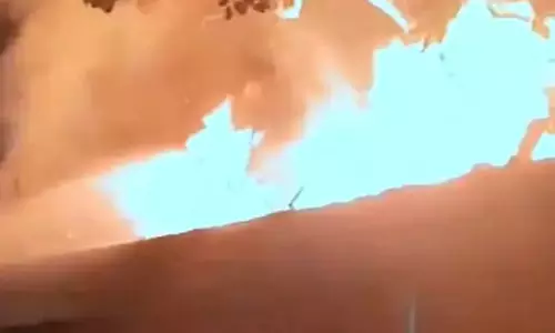 BREAKING: मंदिर मंडल के स्टोर में लगी भीषण आग, मचा हड़कंप