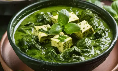 Food Tips: ऐसे बनाएं होटल जैसा पालक-पनीर, खाने वाले चाटते रह जाएंगे उंगलियां Food Tips: ऐसे बनाएं होटल जैसा पालक-पनीर, खाने वाले चाटते रह जाएंगे उंगलियां