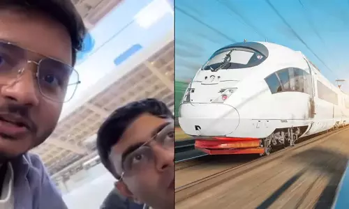 भारतीय यात्री ने दुर्लभ जापानी बुलेट ट्रेन की देरी को उजागर किया, VIDEO वायरल भारतीय यात्री ने दुर्लभ जापानी बुलेट ट्रेन की देरी को उजागर किया, VIDEO वायरल