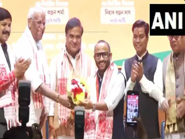 Assam CM ने नवनिर्वाचित भाजपा विधायकों को सम्मानित किया