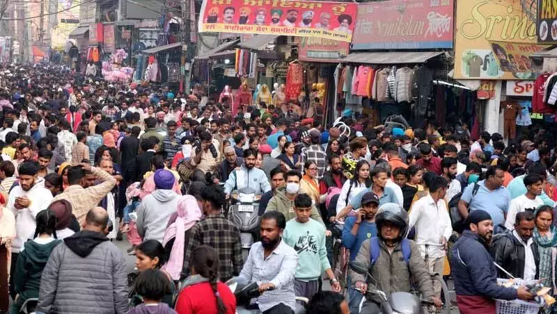 यातायात पुलिस ने ट्रायल रन शुरू किया, Chaura Bazar में वाहनों के प्रवेश पर प्रतिबंध लगाया