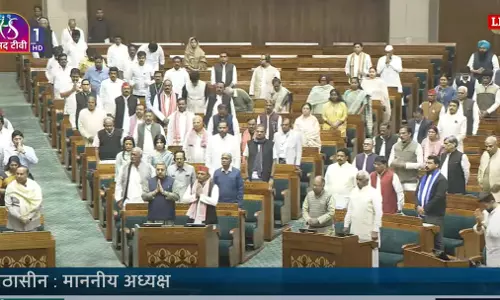 लोकसभा और राज्यसभा की कार्यवाही शुरू