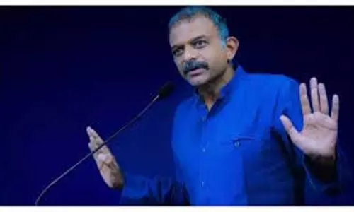 रविकिरण ने विरोध स्वरूप संगीत अकादमी को एमएस सुब्बुलक्ष्मी पुरस्कार लौटाया